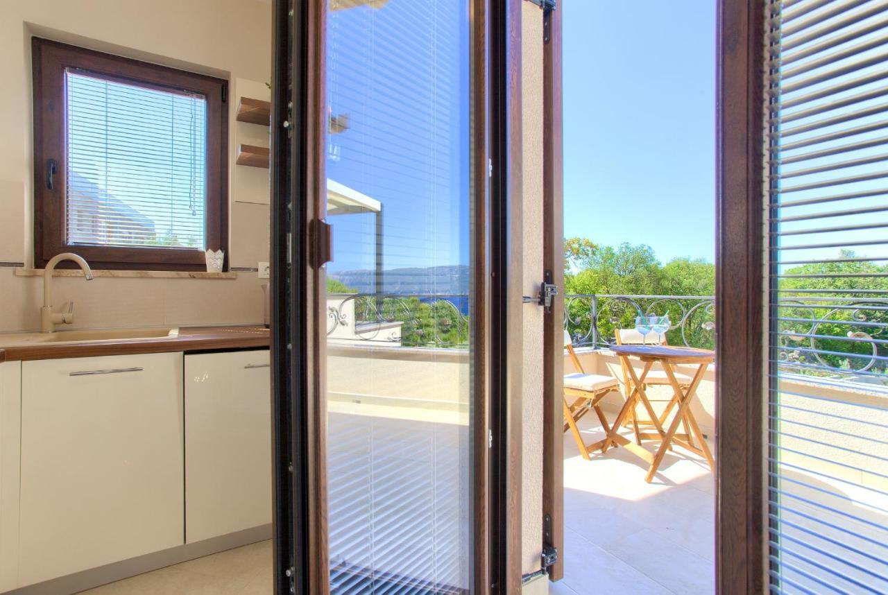 Luxury Apartments Villa Stina Pinezici  Exterior photo